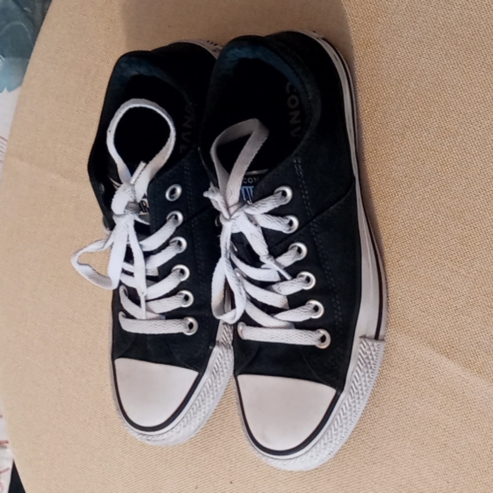 Converse All Stars Low Top Tennis Shoes Black Size 7 Women